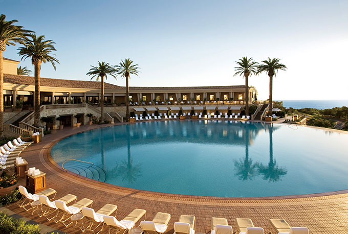 coliseum 圆形泳池